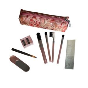 Mary Kay New Beauty Fix Kit With A Pretty Pink Zippered Pouch